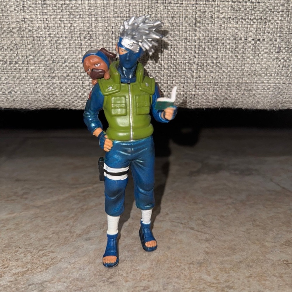 Kakashi Naruto Shippuden Figure